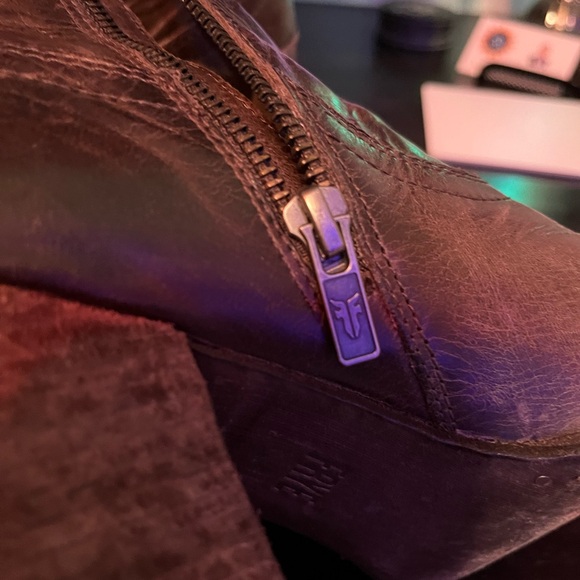 Frye distressed leather ankle boots - Picture 6 of 14